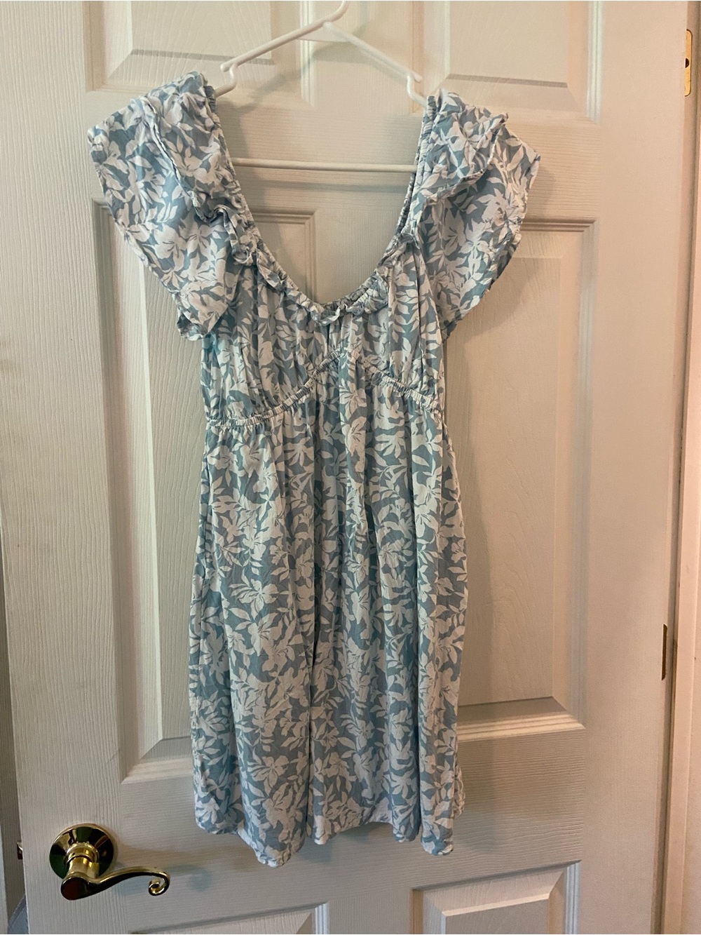Billabong blue and white floral dress